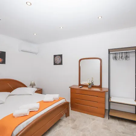 Olive Holiday home