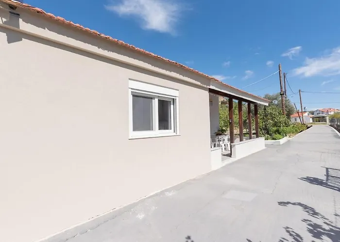 Olive Holiday home Pastida